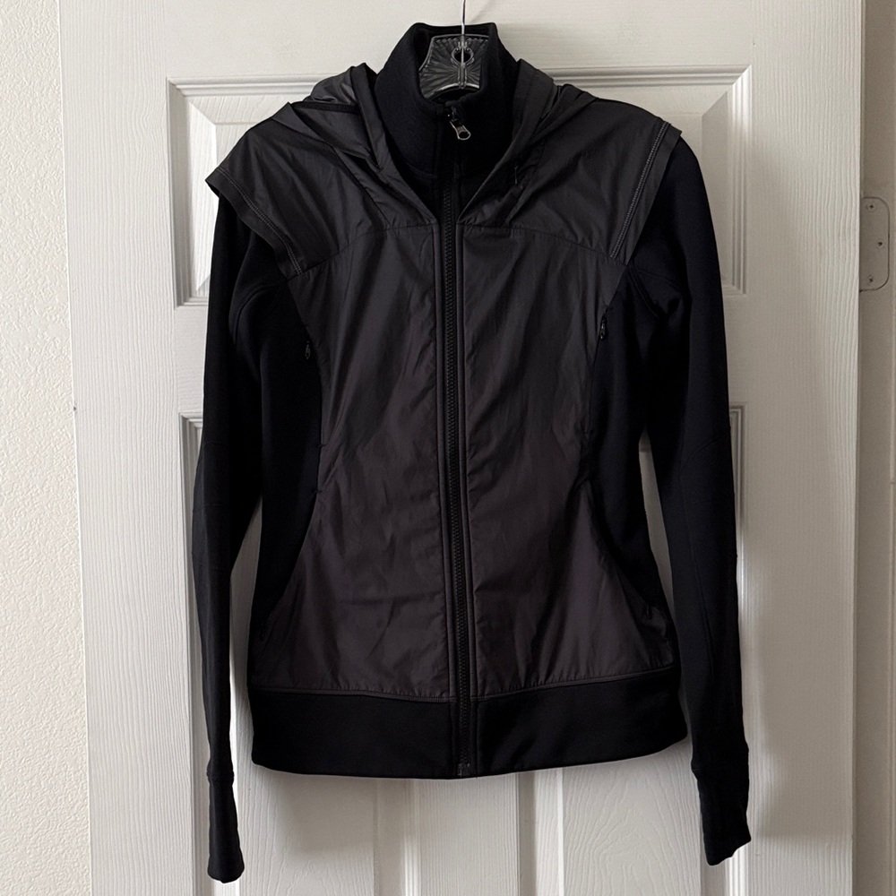 Lululemon Black Snug Sprinter Jacket Size 4